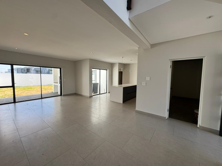 4 Bedroom Property for Sale in Sandown Western Cape